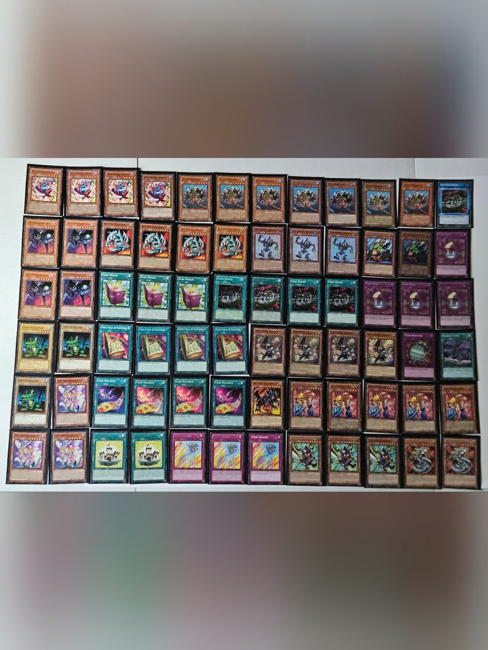 Yu-Gi-Oh! Card Storage Binder - Black Card Sleeve Organizer